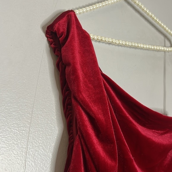 TAHARI ASL Single Strap Rouched crushed velvet midi dress red nwt 14 plus - Picture 3 of 5